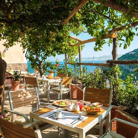 Villa Carlotta Minori-2